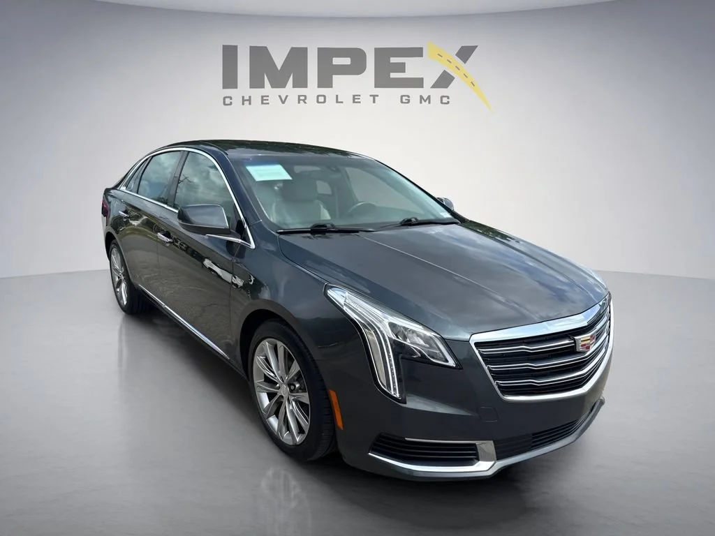 Used 2018 PHANTOM GRAY METALLIC Cadillac  image 7