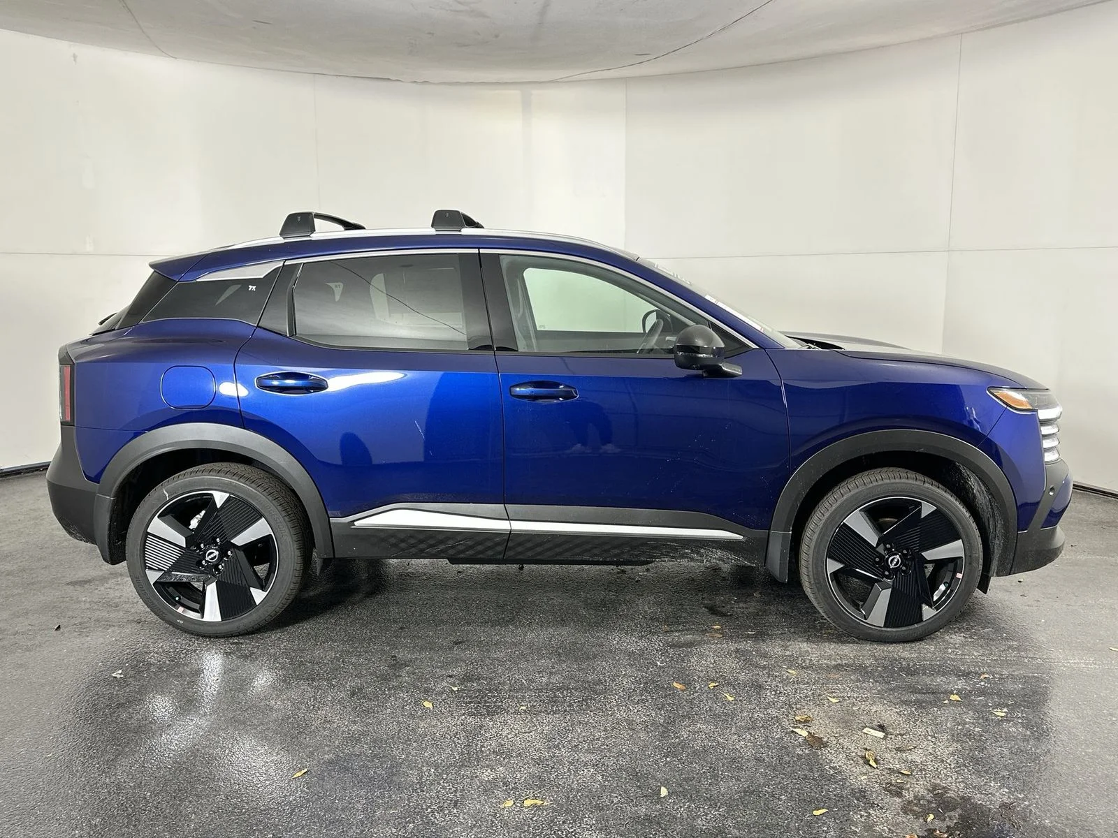 New 2026 Deep Blue Pearl Nissan SR image 9