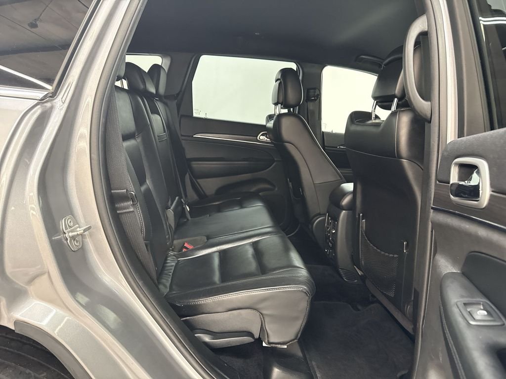 Used 2018 Billet Silver Metallic Jeep Limited image 17