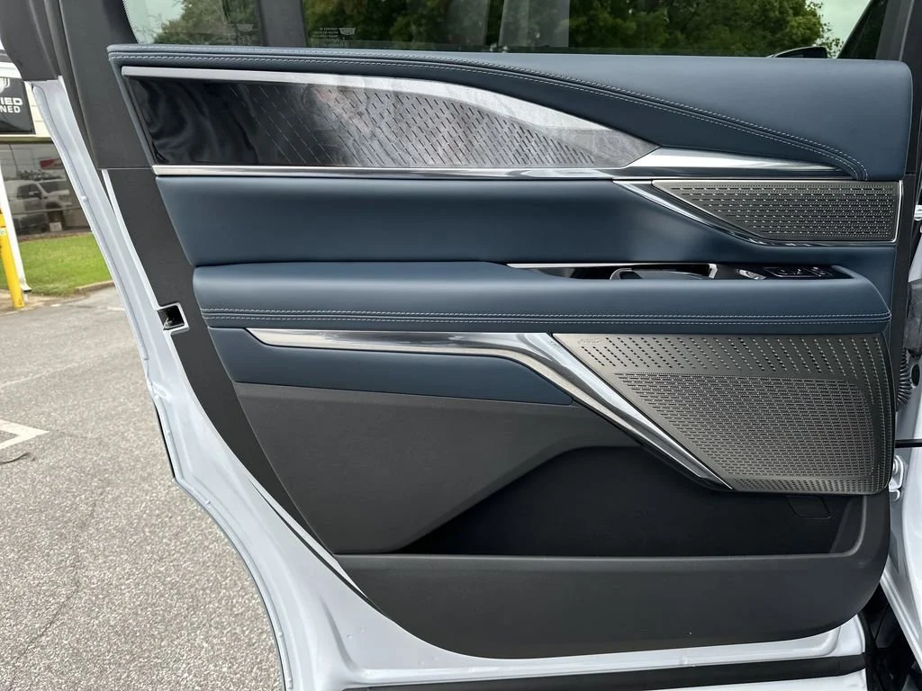2026 Cadillac Escalade IQL Premium Sport - Photo 25