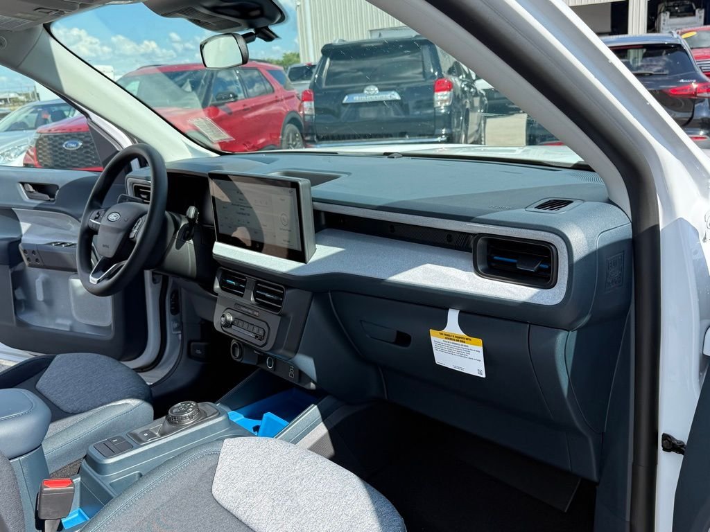 2025 Ford Maverick XLT - Photo 16