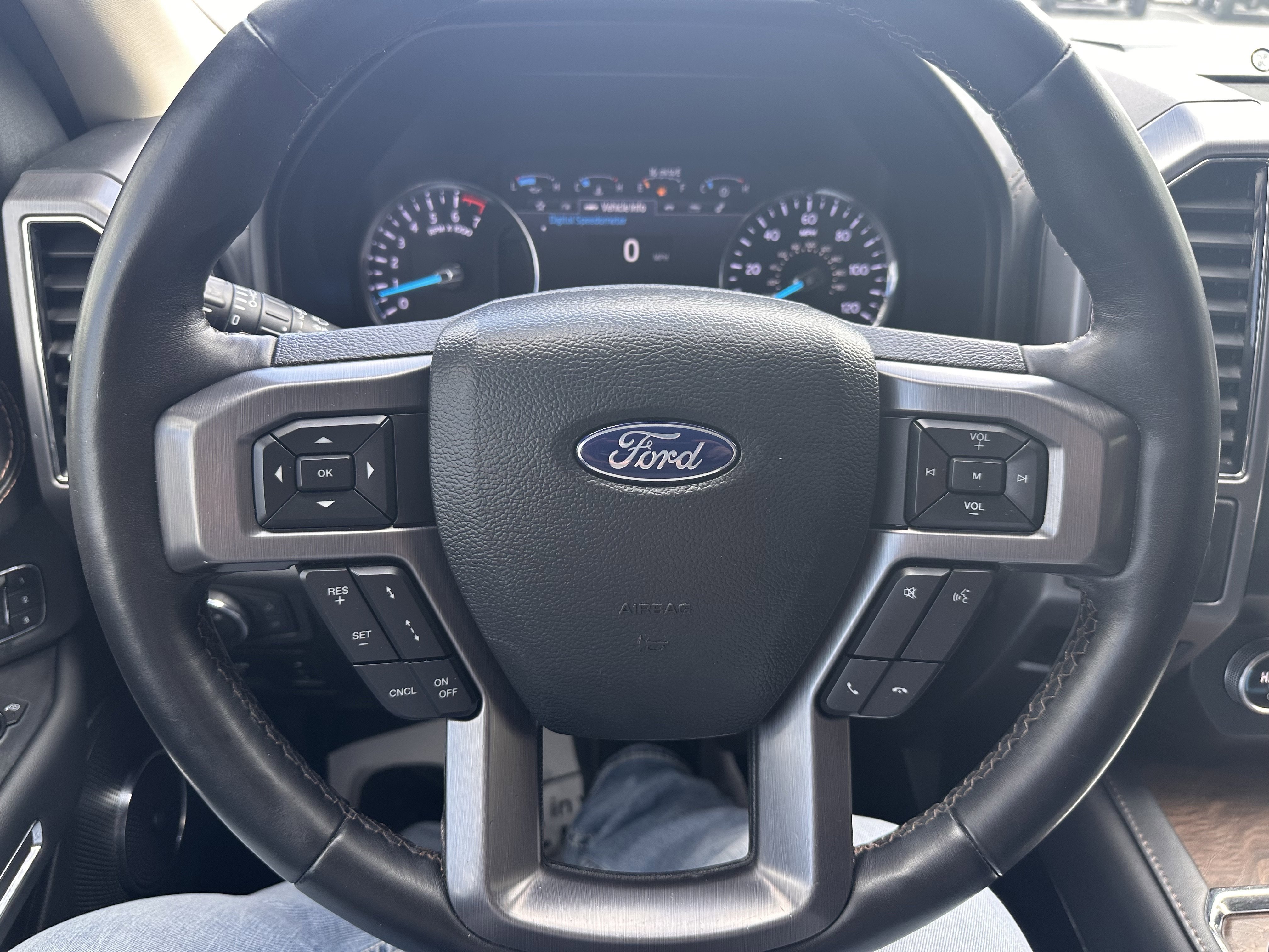 Certified Used 2021 Star White Metallic Tri-Coat Ford Platinum image 23