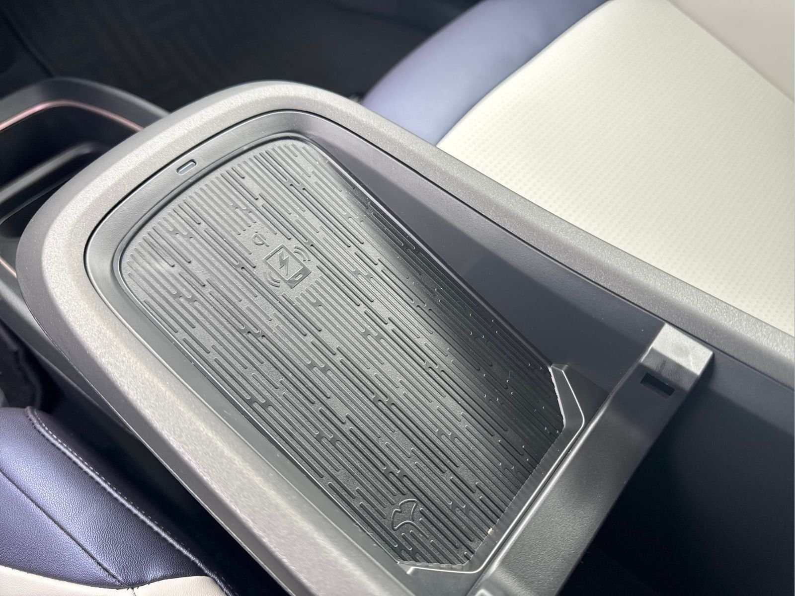 New 2026 White Nissan SV+ image 23