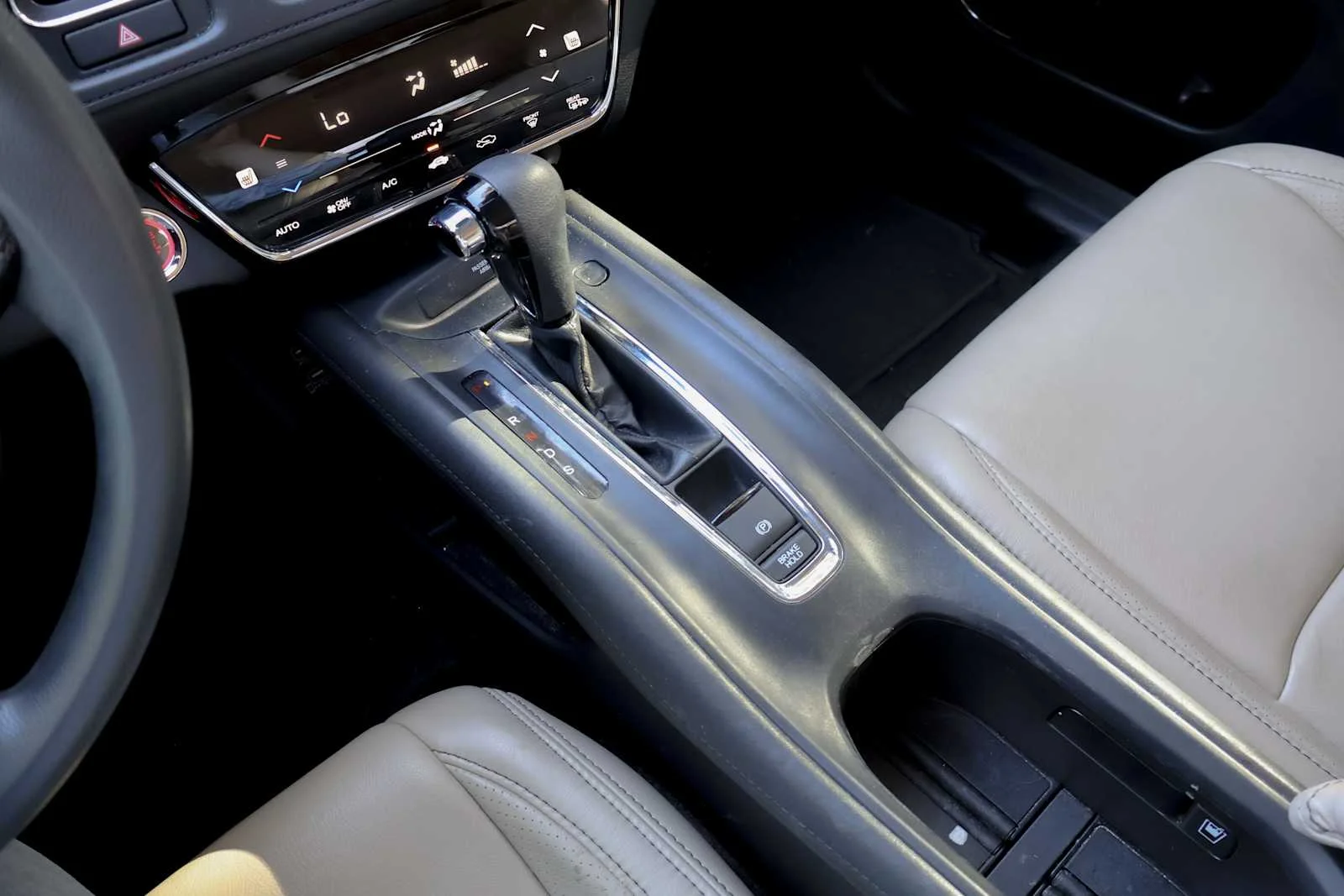 Used 2022 Platinum White Pearl Honda EX image 21