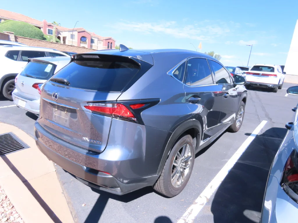 Used 2015 Gray Lexus 300h image 3