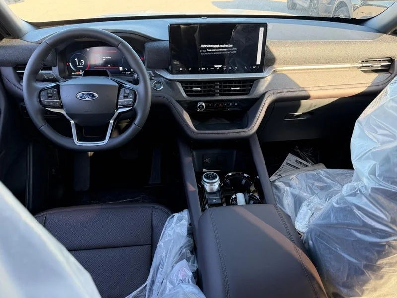 New 2026 Space White Metallic Ford Platinum 4WD image 6