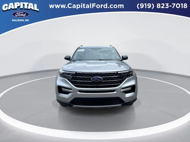 Used 2023 Silver Ford XLT image 3