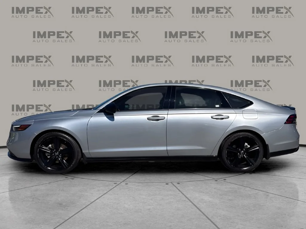 Used 2024 Silver Honda Sport-L image 2