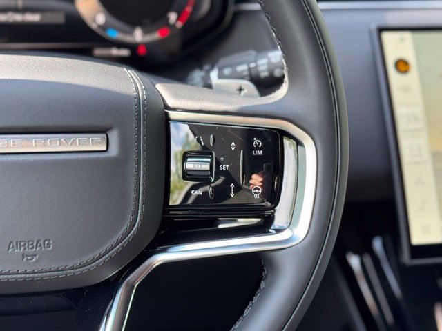New 2027  Land Rover SE image 24