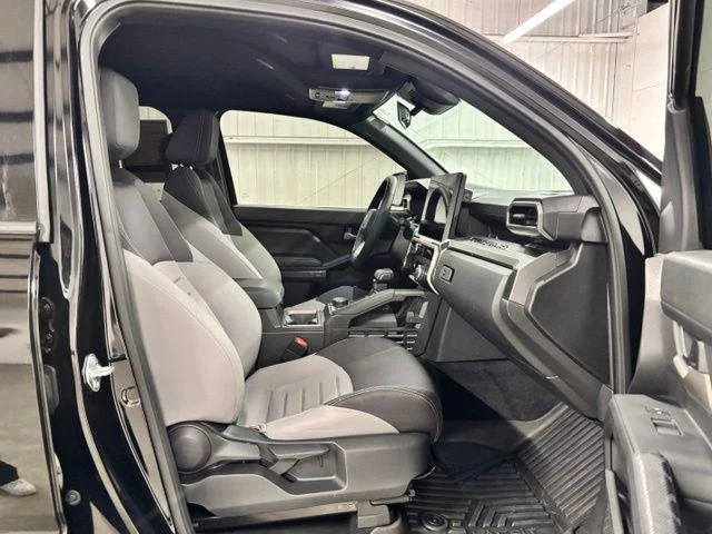 Used 2025 BLACK Toyota  image 22