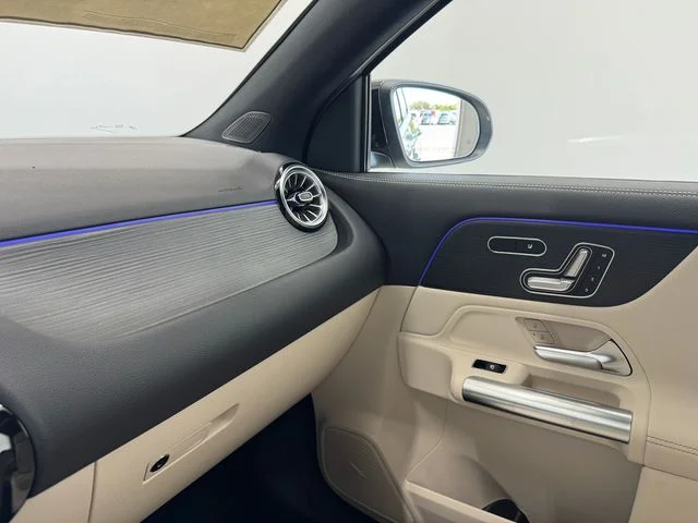 New 2026 White Mercedes-Benz GLA 250 image 36
