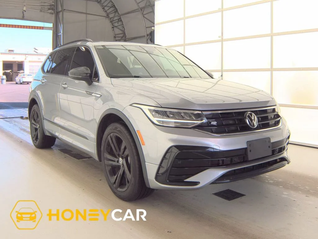 2023 Volkswagen Tiguan 2.0T SE R-Line Black 4Motion's photo
