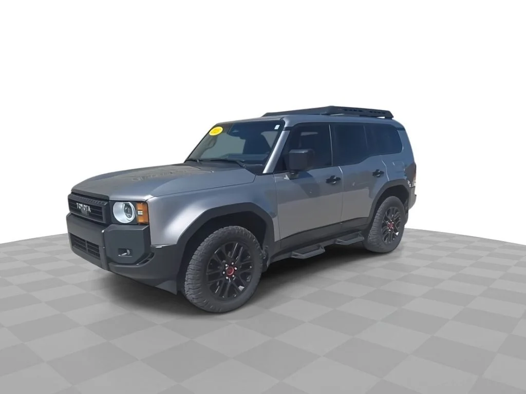 Certified Used 2025  Toyota 1958 image 5