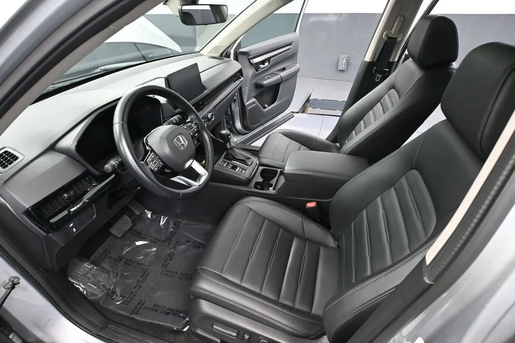 Certified Used 2025 Gray Honda EX-L image 20