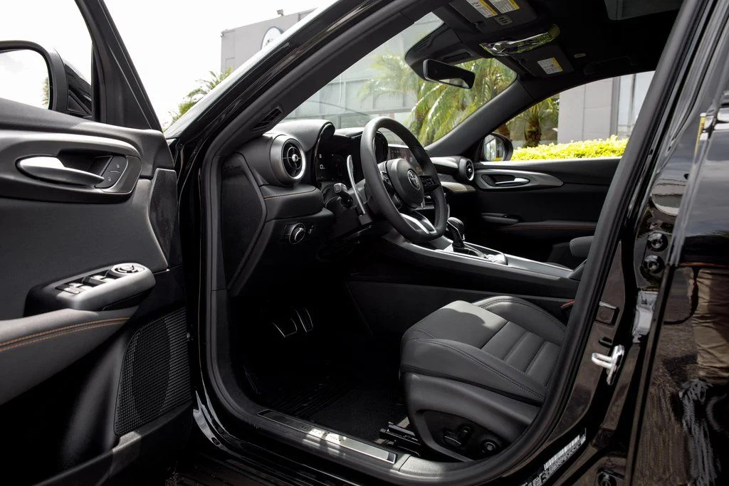 2025 Alfa Romeo Tonale Base - Photo 25