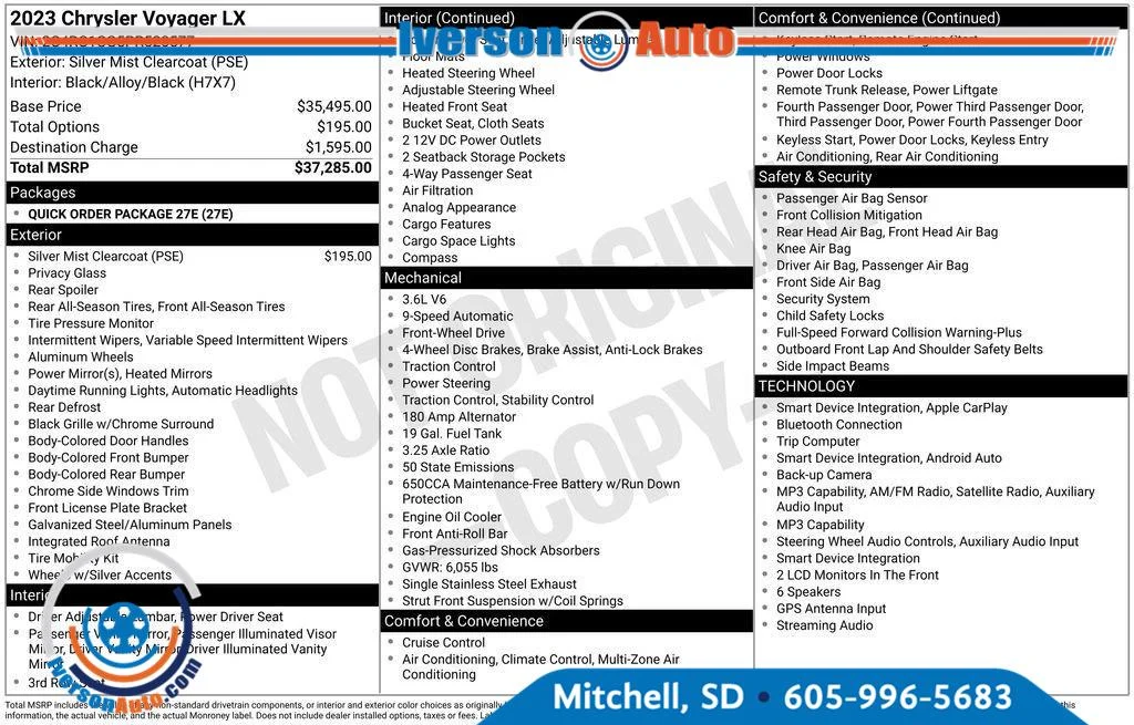 Used 2023 Silver Mist Clearcoat Chrysler LX image 33