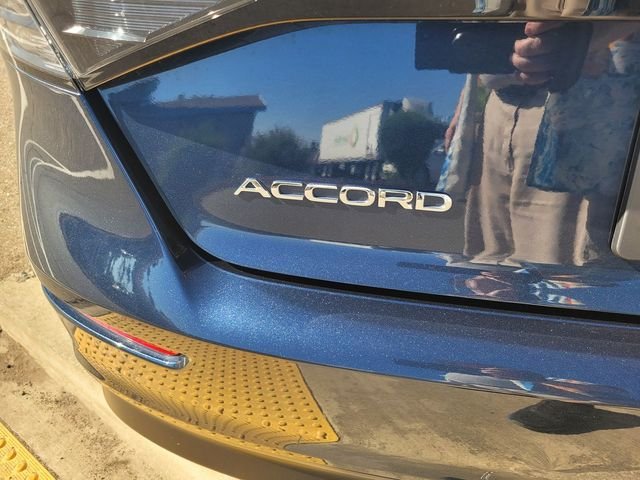 Used 2024  Honda EX image 10