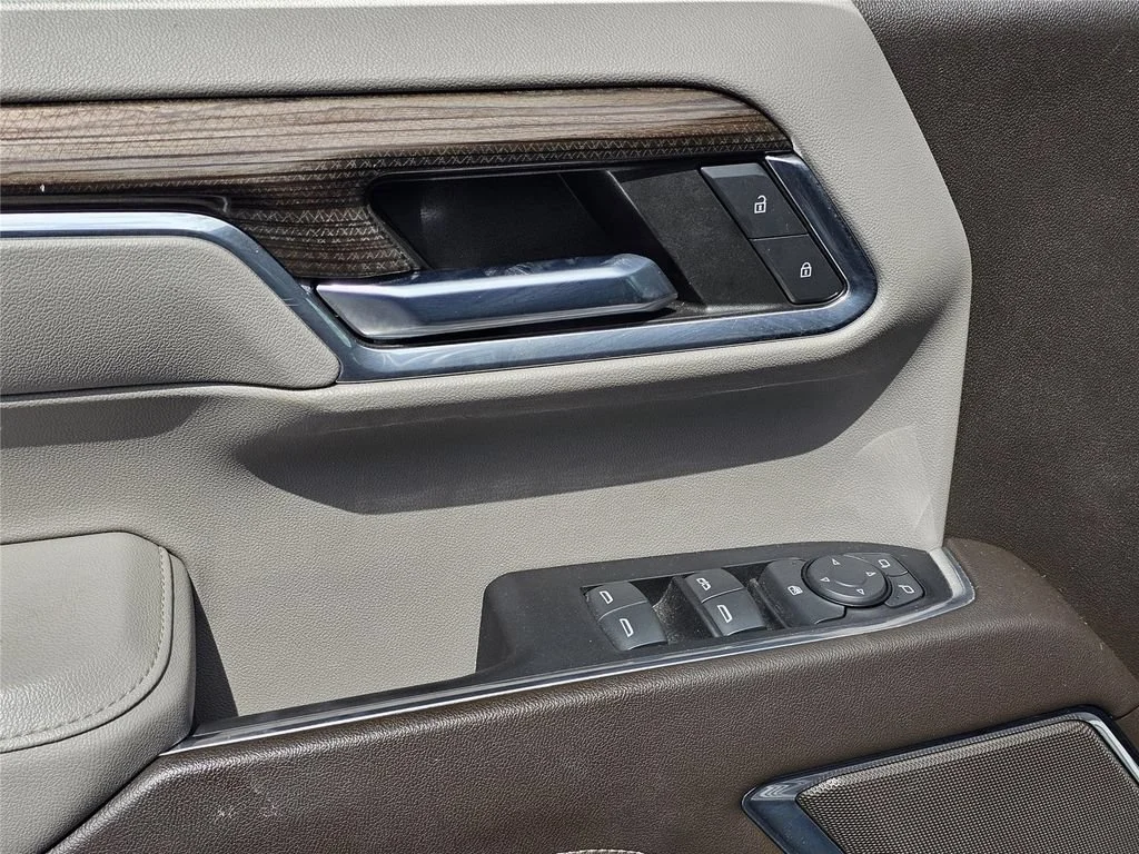 Used 2023 Sterling Gray Metallic Chevrolet LT image 14