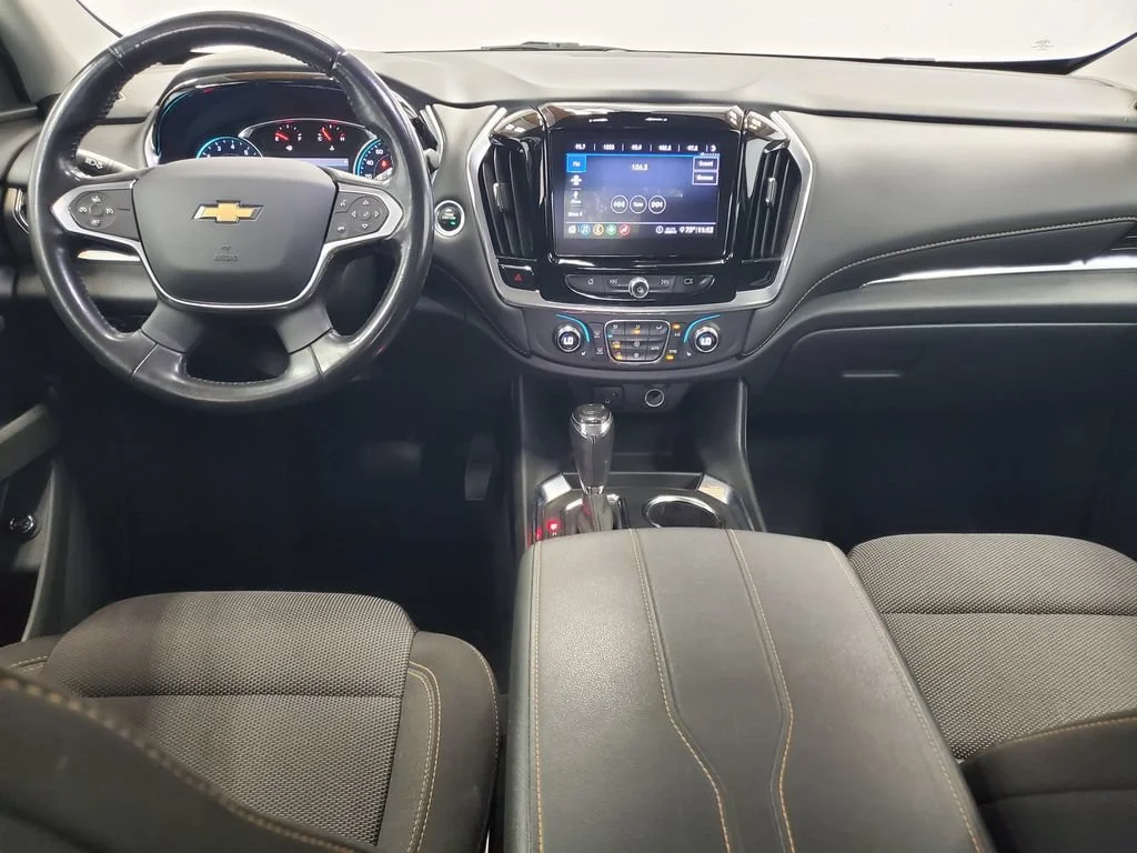 Used 2020 SUMMIT WHITE Chevrolet LT Cloth image 26