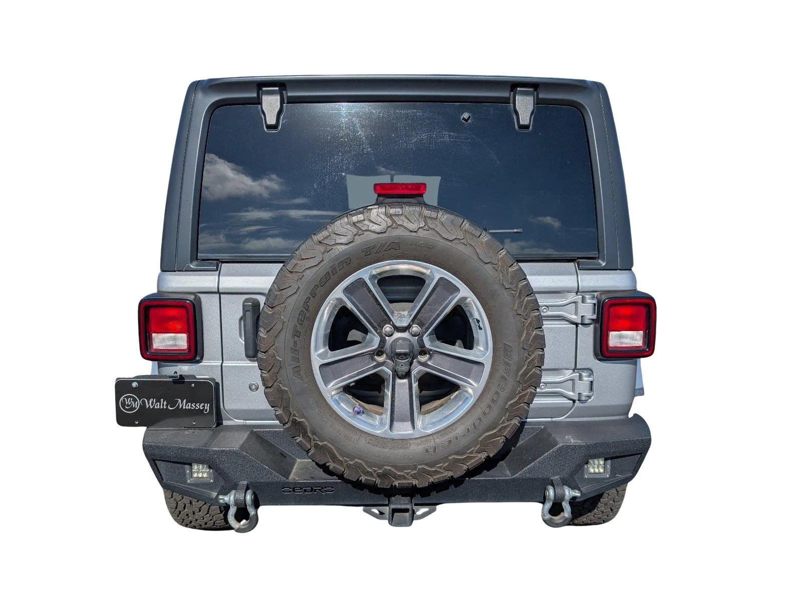 Used 2020 Billet Silver Metallic Clearcoat Jeep Sahara image 6