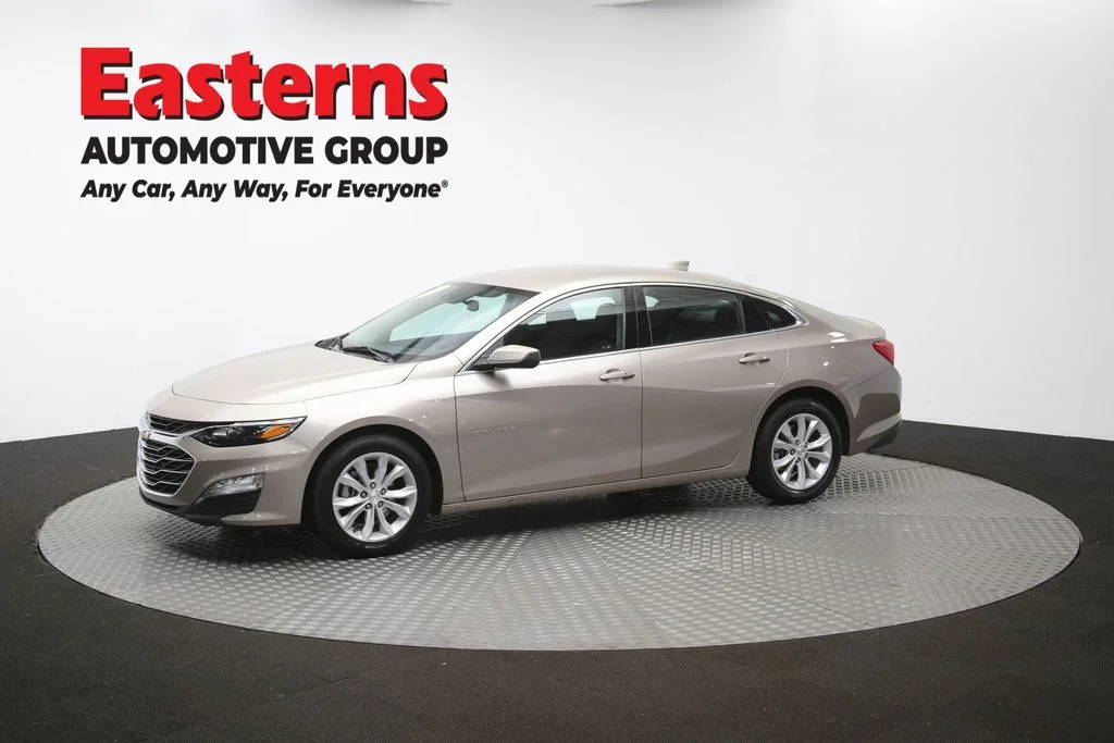Used 2025 Gray Chevrolet LT image 57