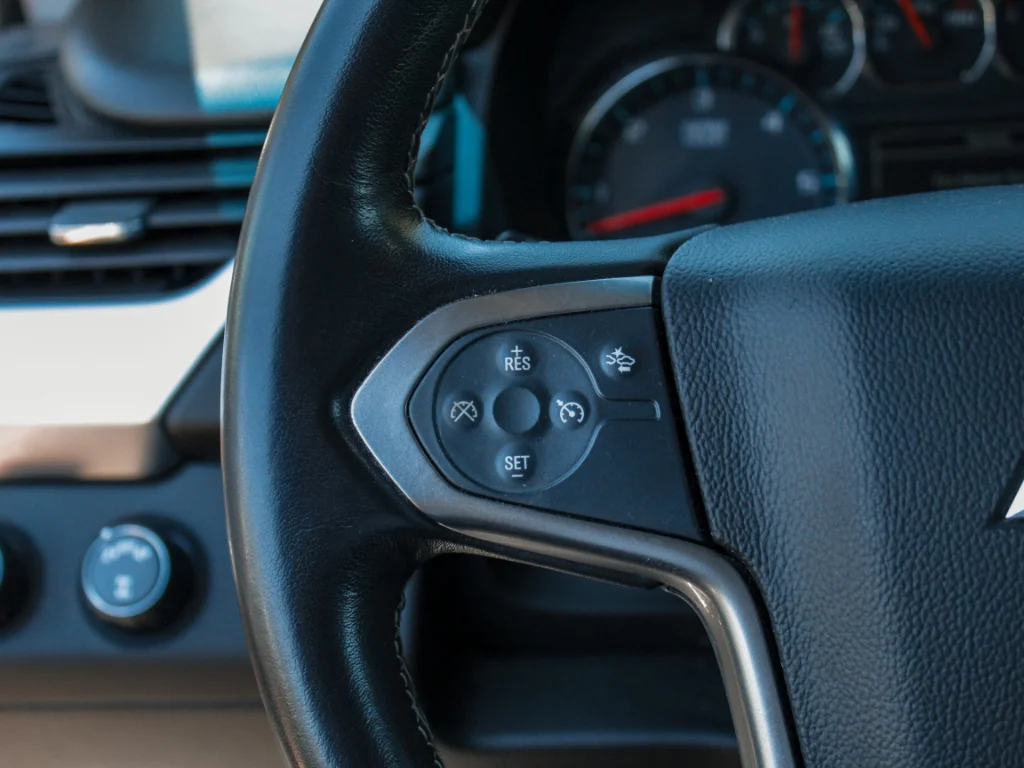 Used 2019 Summit White Chevrolet LT image 18