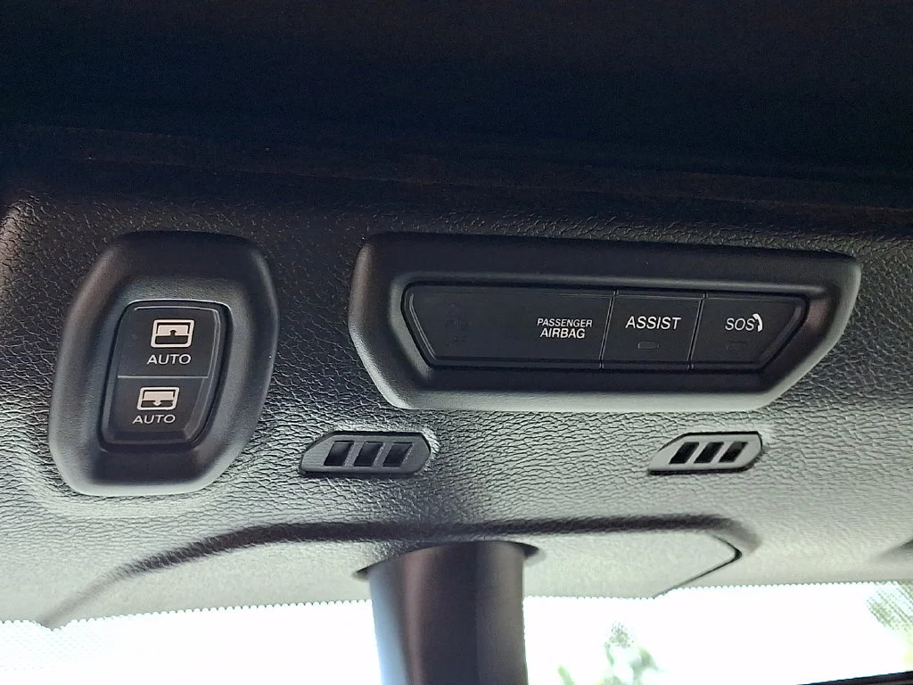 Used 2023 Bright White Clearcoat Jeep Sahara image 23