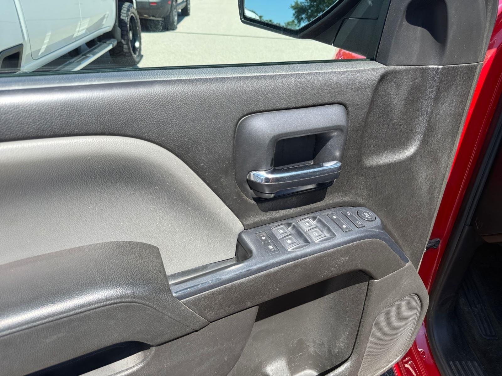 Used 2018 Red Hot Chevrolet Custom image 11