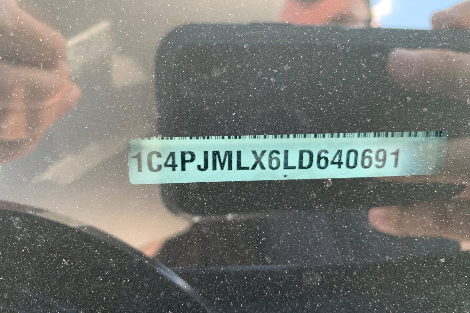 Used 2020 Blue Jeep Latitude Plus image 8