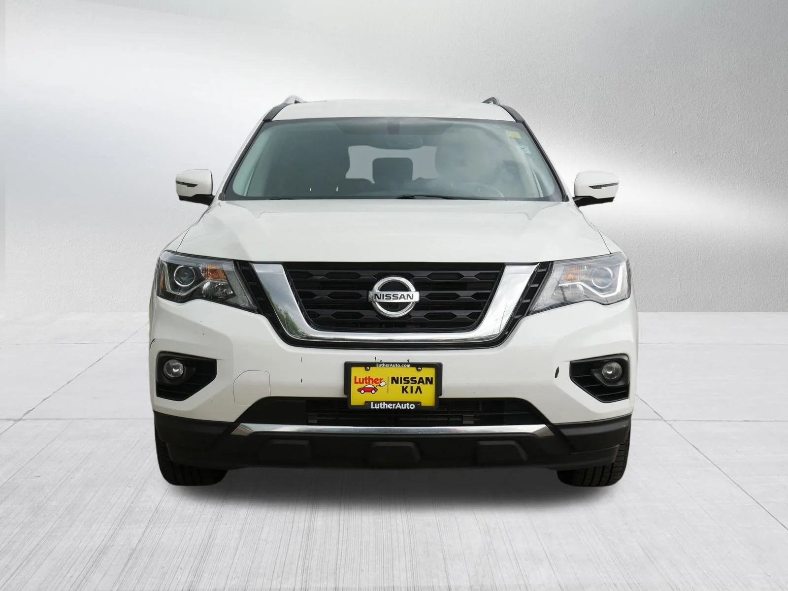 Used 2017 Nissan Pathfinder SL with VIN 5N1DR2MM1HC639591 for sale in Inver Grove, Minnesota