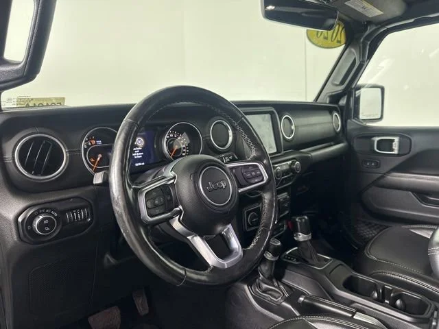 Used 2020 Black Jeep Overland image 8