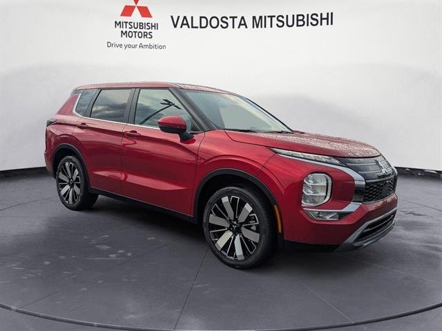 2025 Mitsubishi Outlander SE 2WD's photo