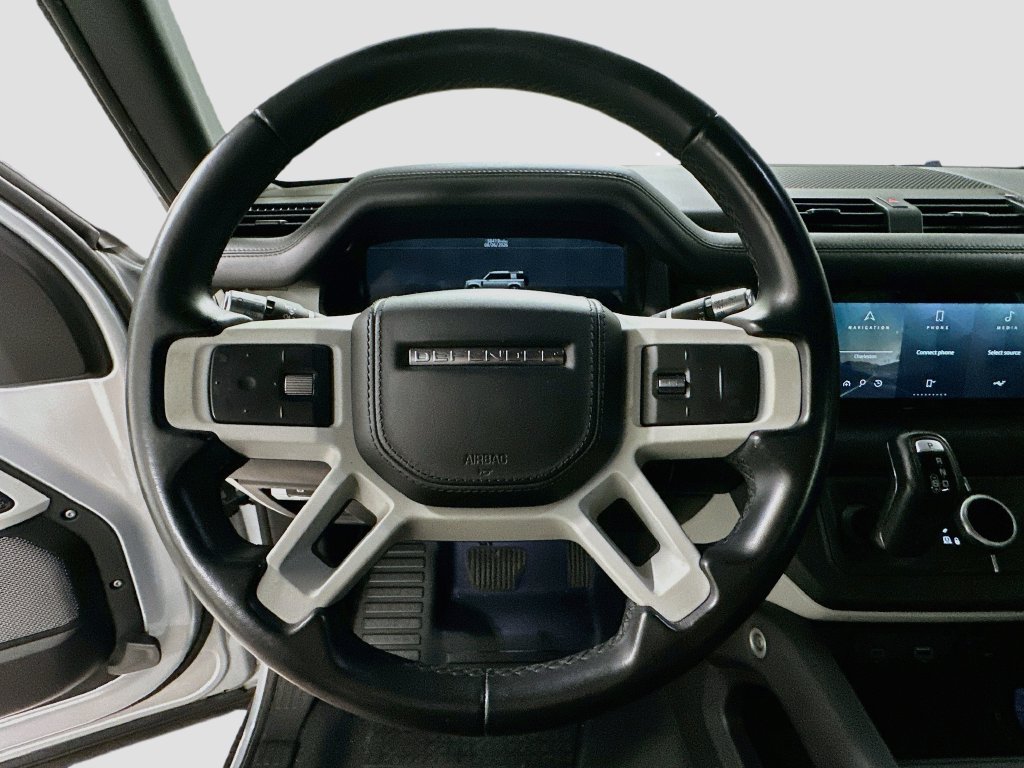 Used 2022 Silver Land Rover XS Edition image 12