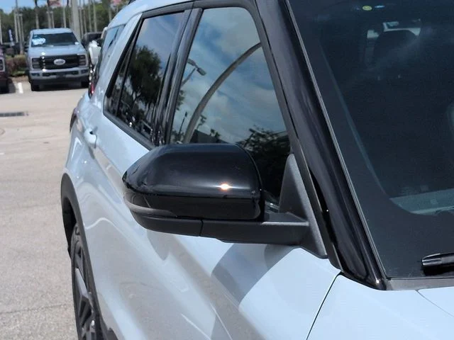 New 2026 Space White Metallic Ford ST image 12