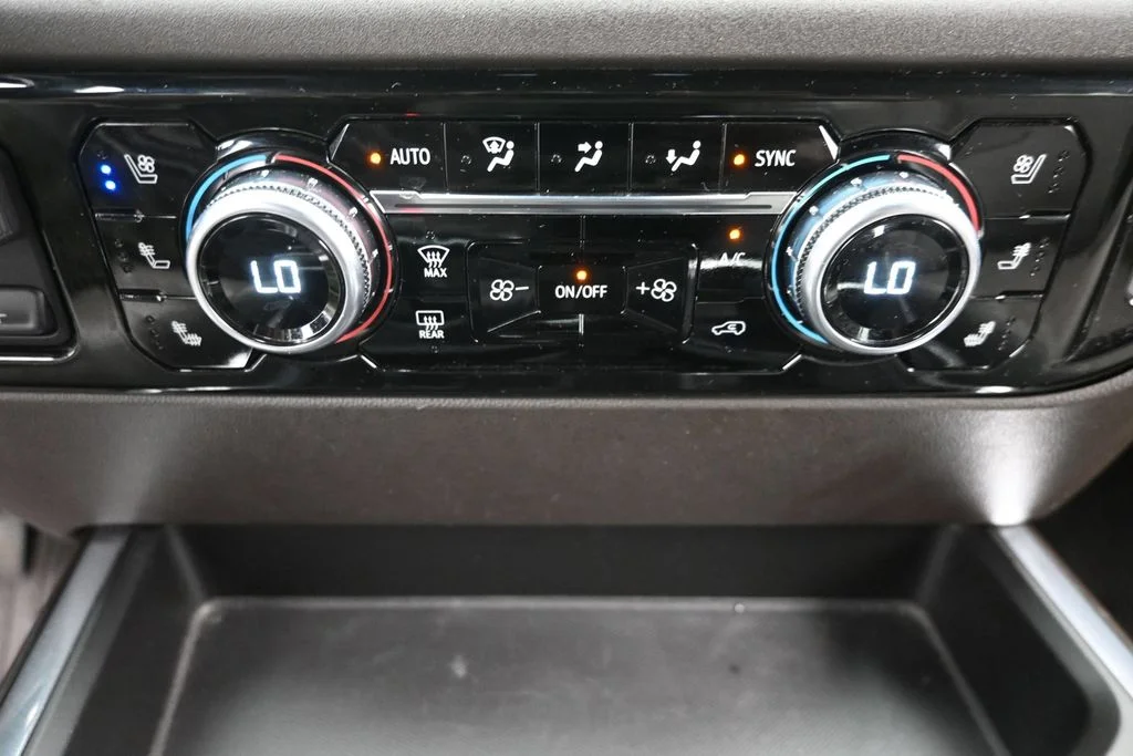 Used 2023 Silver GMC SLT image 20