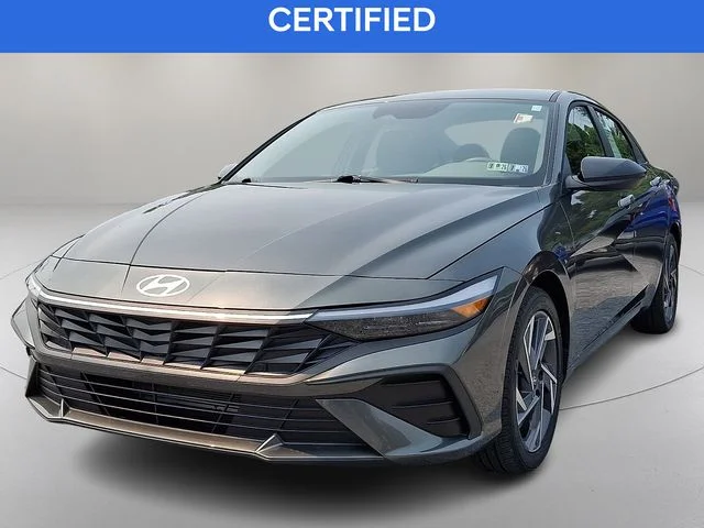 Used 2025 Gray Hyundai SEL Sport image 4