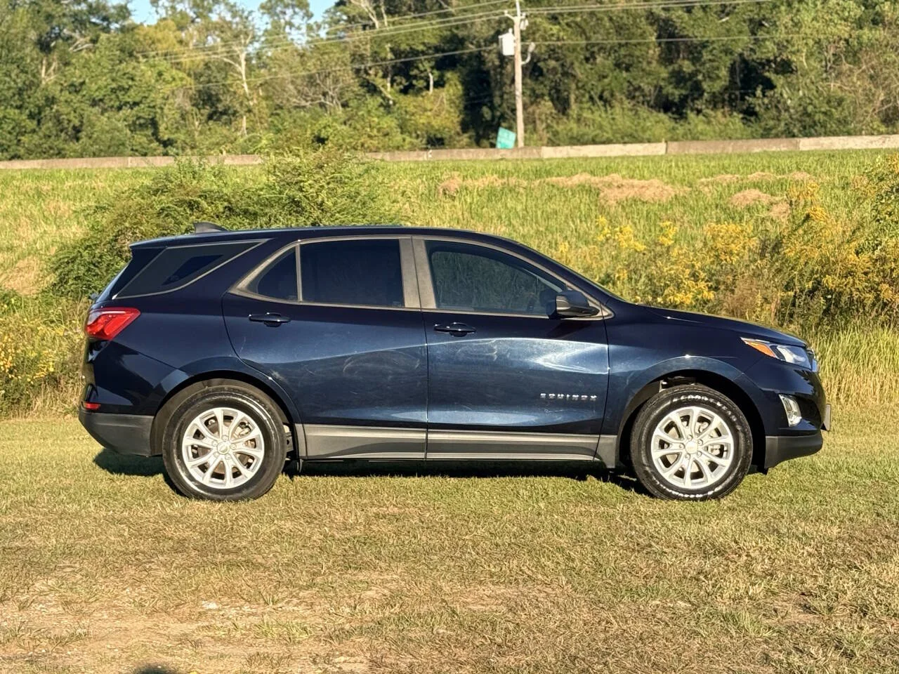 Used 2020 Black Chevrolet LS 4x4 4dr SUV w/1LS image 6