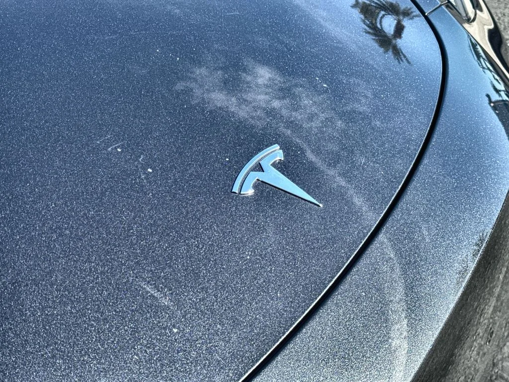 Used 2024  Tesla  image 31