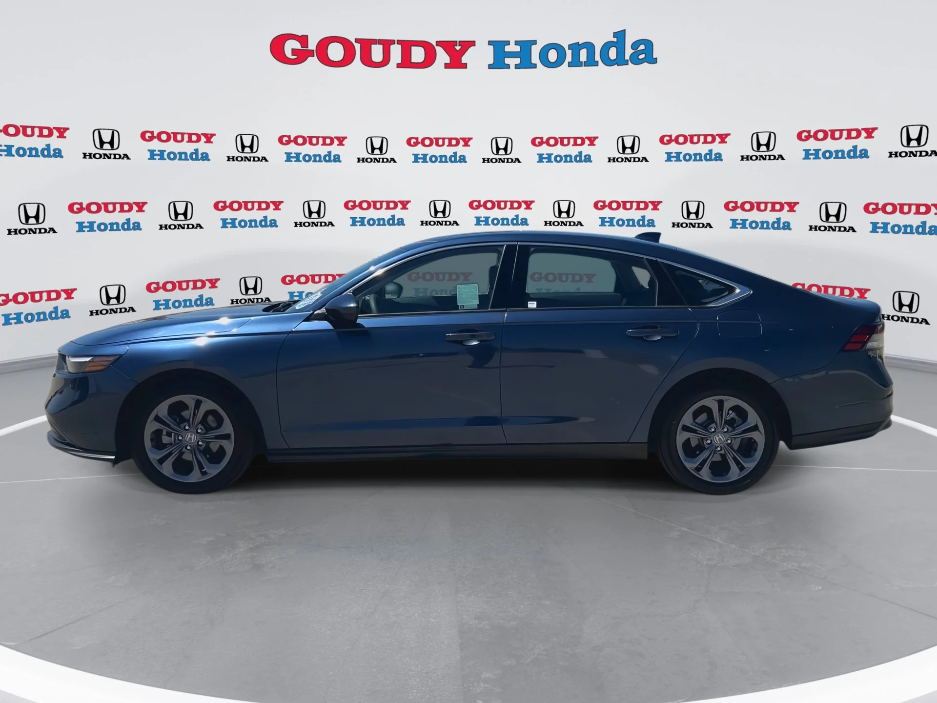 2023 Honda Accord EX - Photo 31