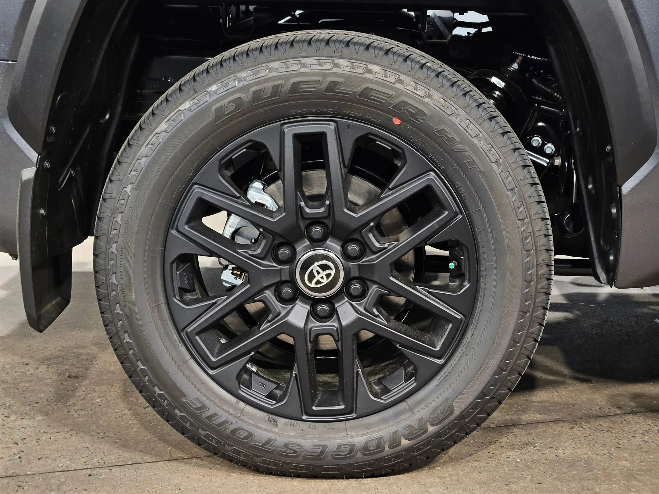 2026 Toyota Tundra Limited - Photo 23