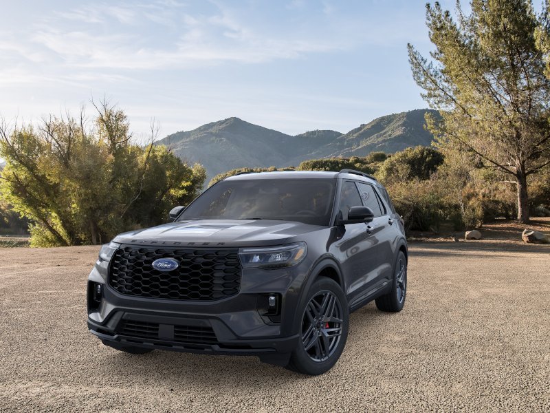 New 2026 Agate Black Metallic Ford ST-Line image 2