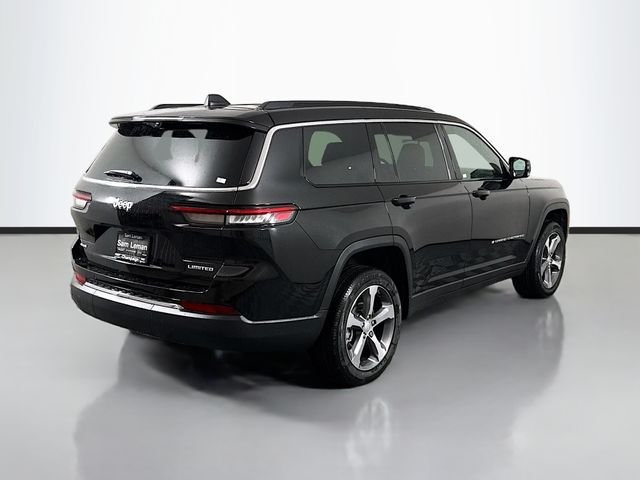 New 2025 Diamond Black Crystal Pearl-Coat Exterior Paint Jeep Limited image 7