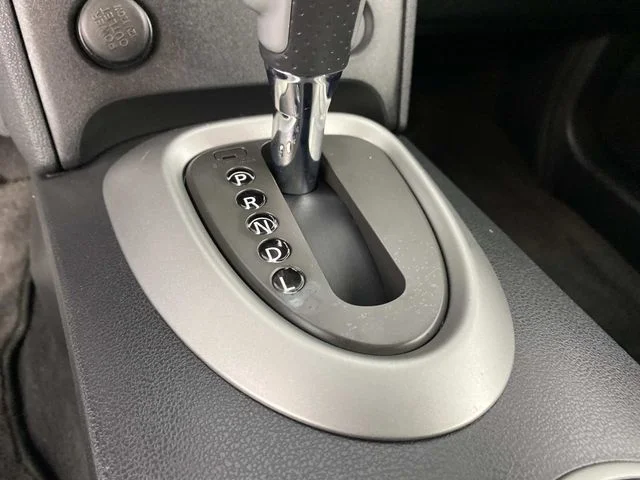 Used 2010 Silver Nissan S image 18