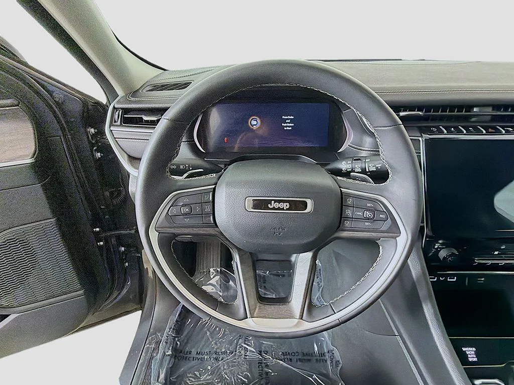 Used 2024 Metallic Jeep Limited image 34