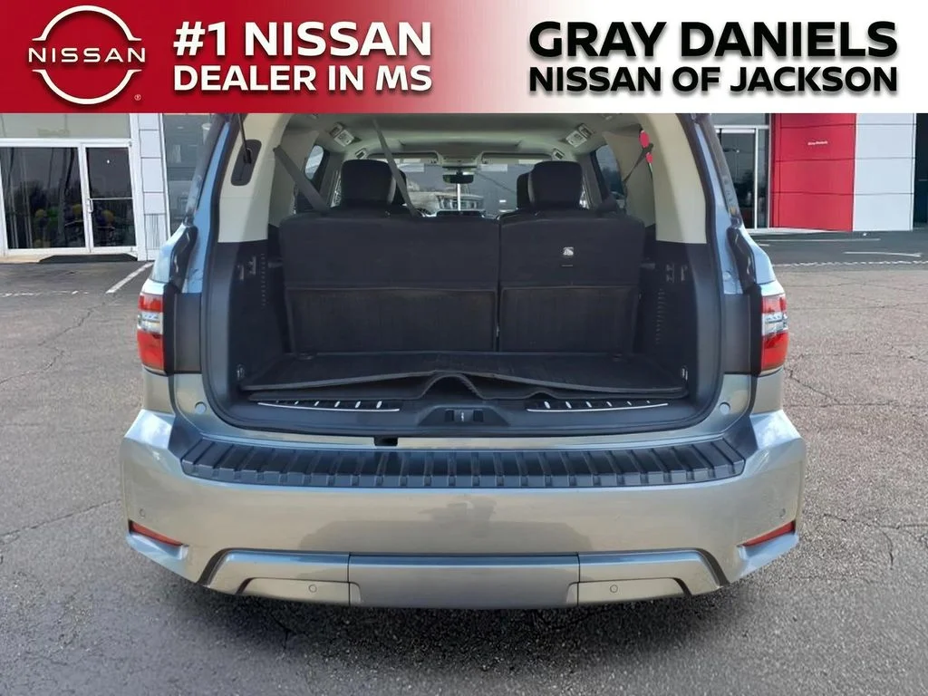Used 2023 Gray Nissan Platinum image 8