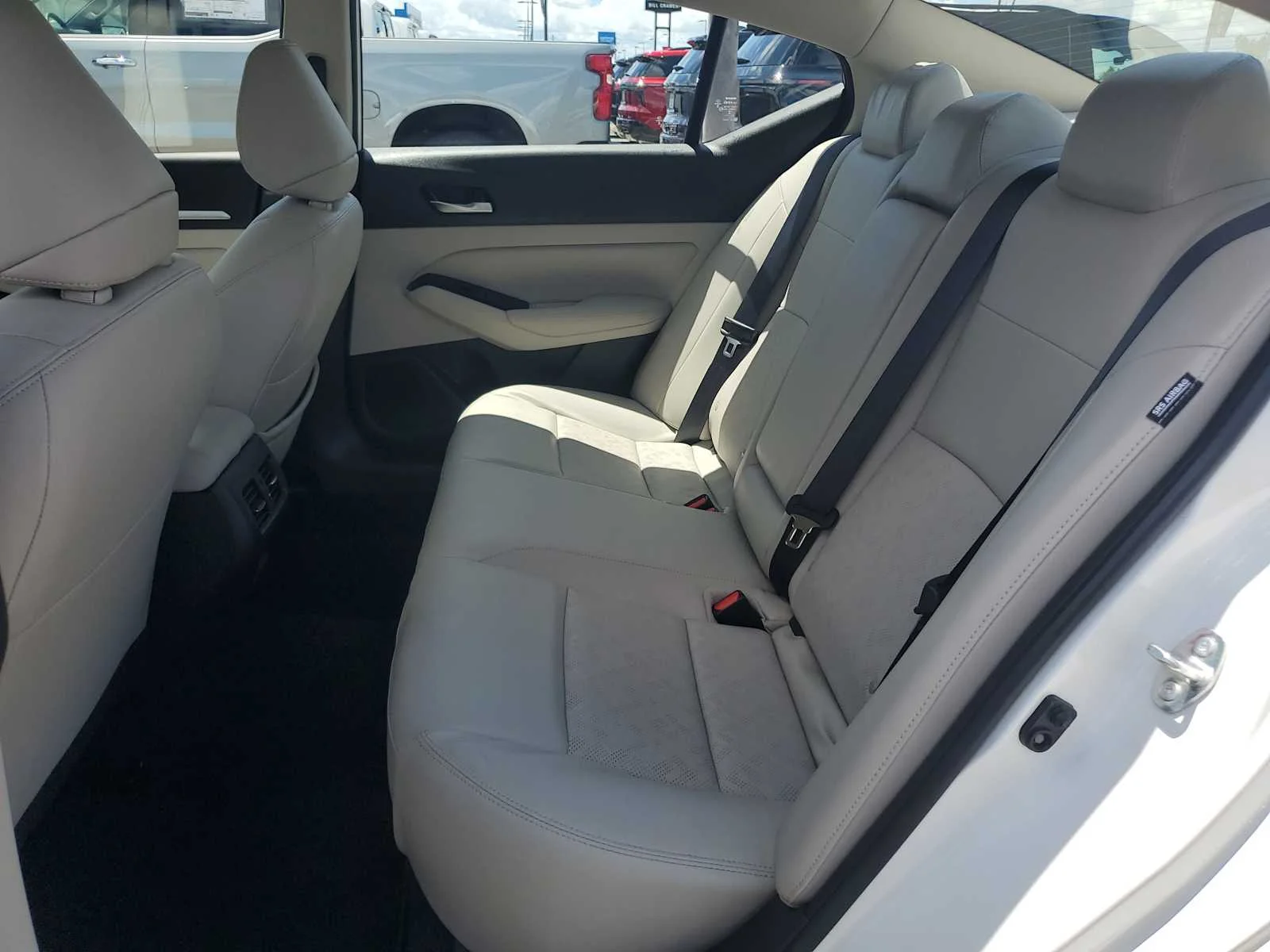 Used 2024 White Nissan 2.5 SL image 14