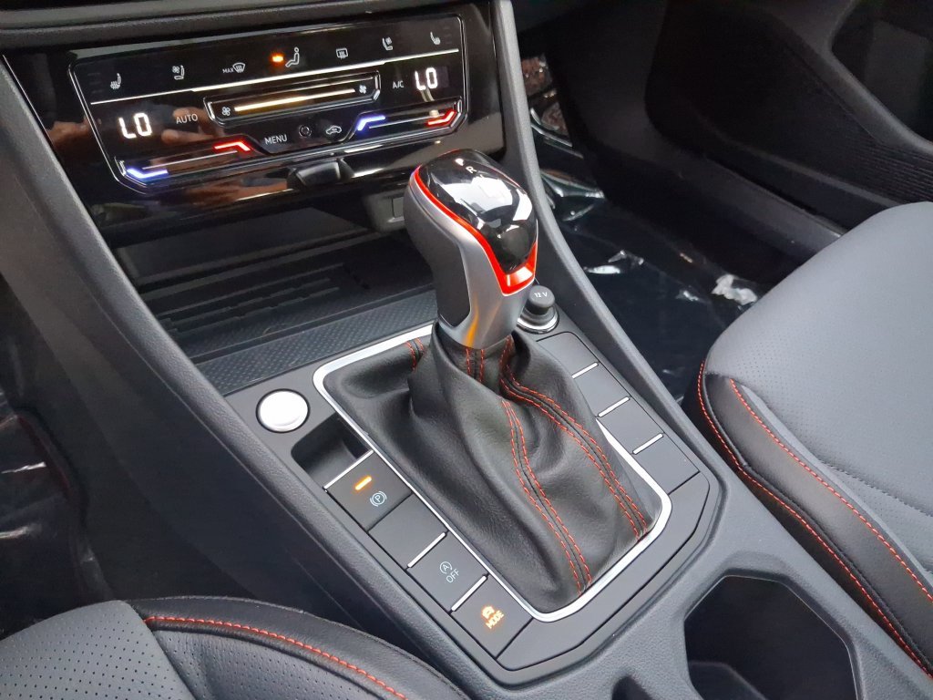 New 2026 Red Volkswagen 2.0T Autobahn image 10