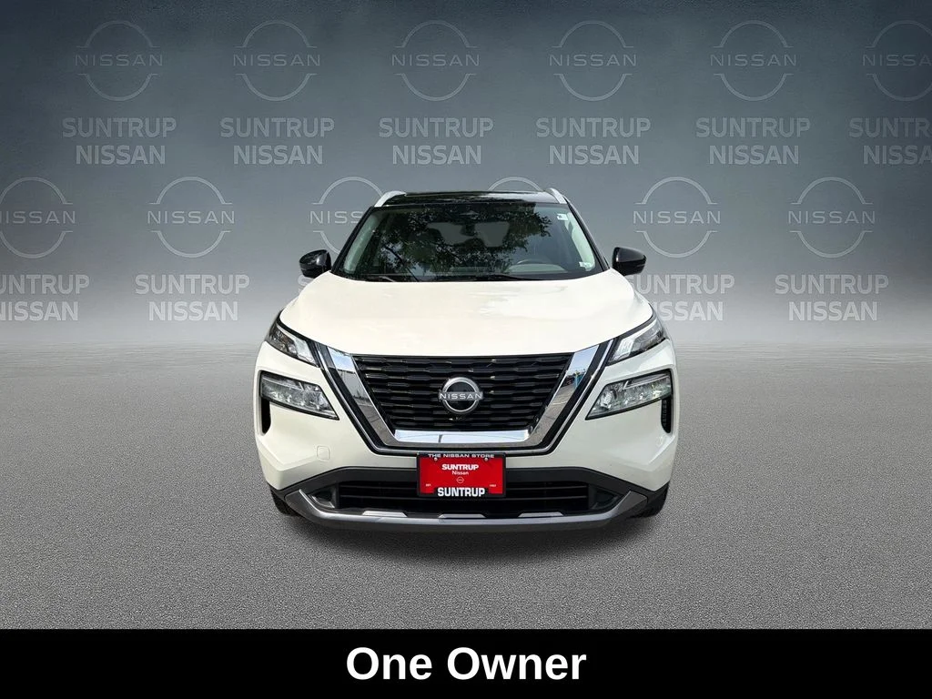 Used 2023 White Nissan SL image 10