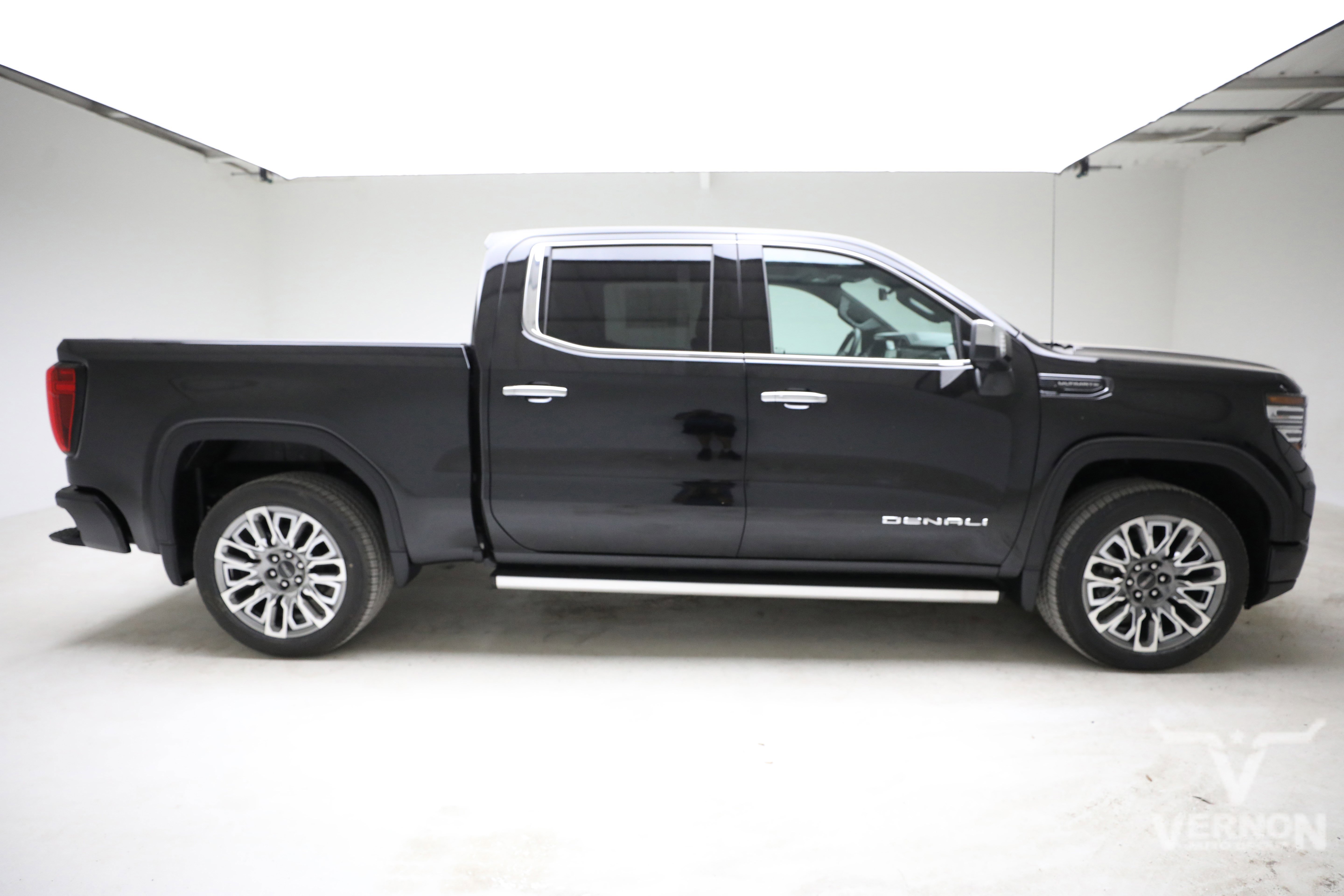 New 2026 Onyx Black GMC N image 6