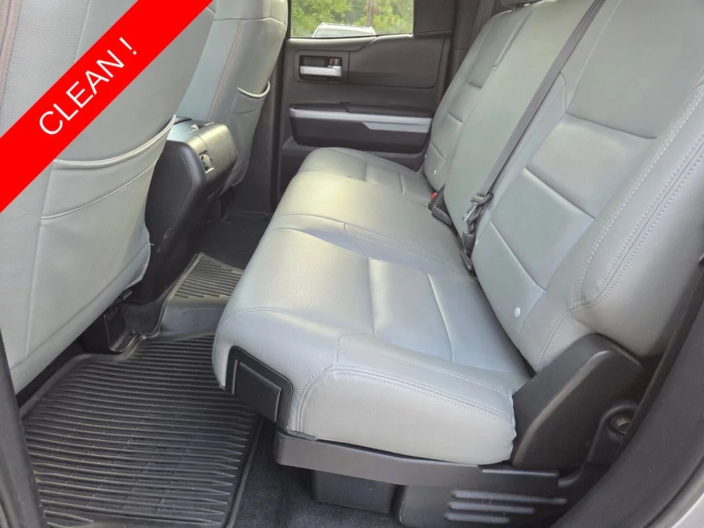 Used 2016 Silver Toyota SR5 image 21
